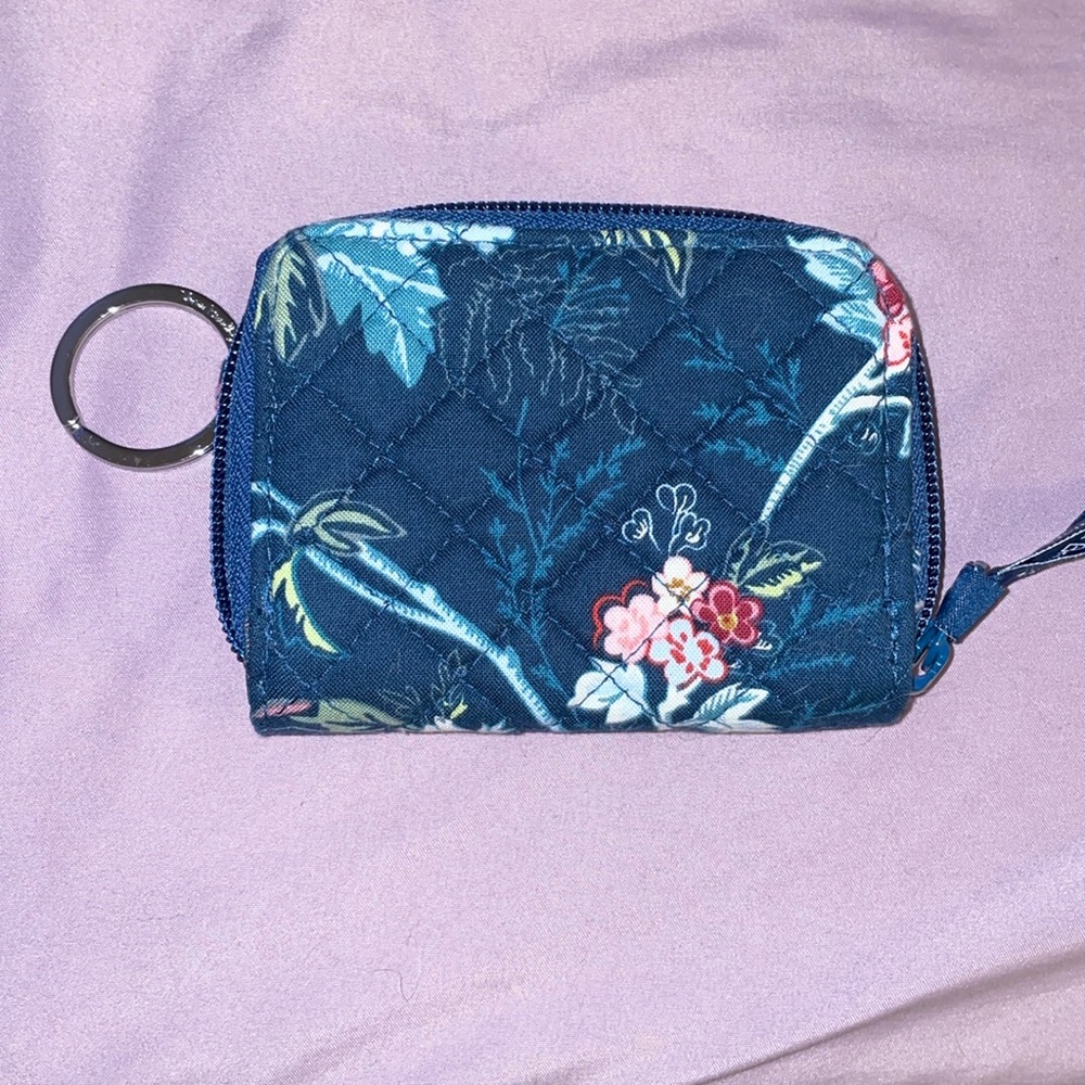 NWT Vera Bradley petite zip around wallet